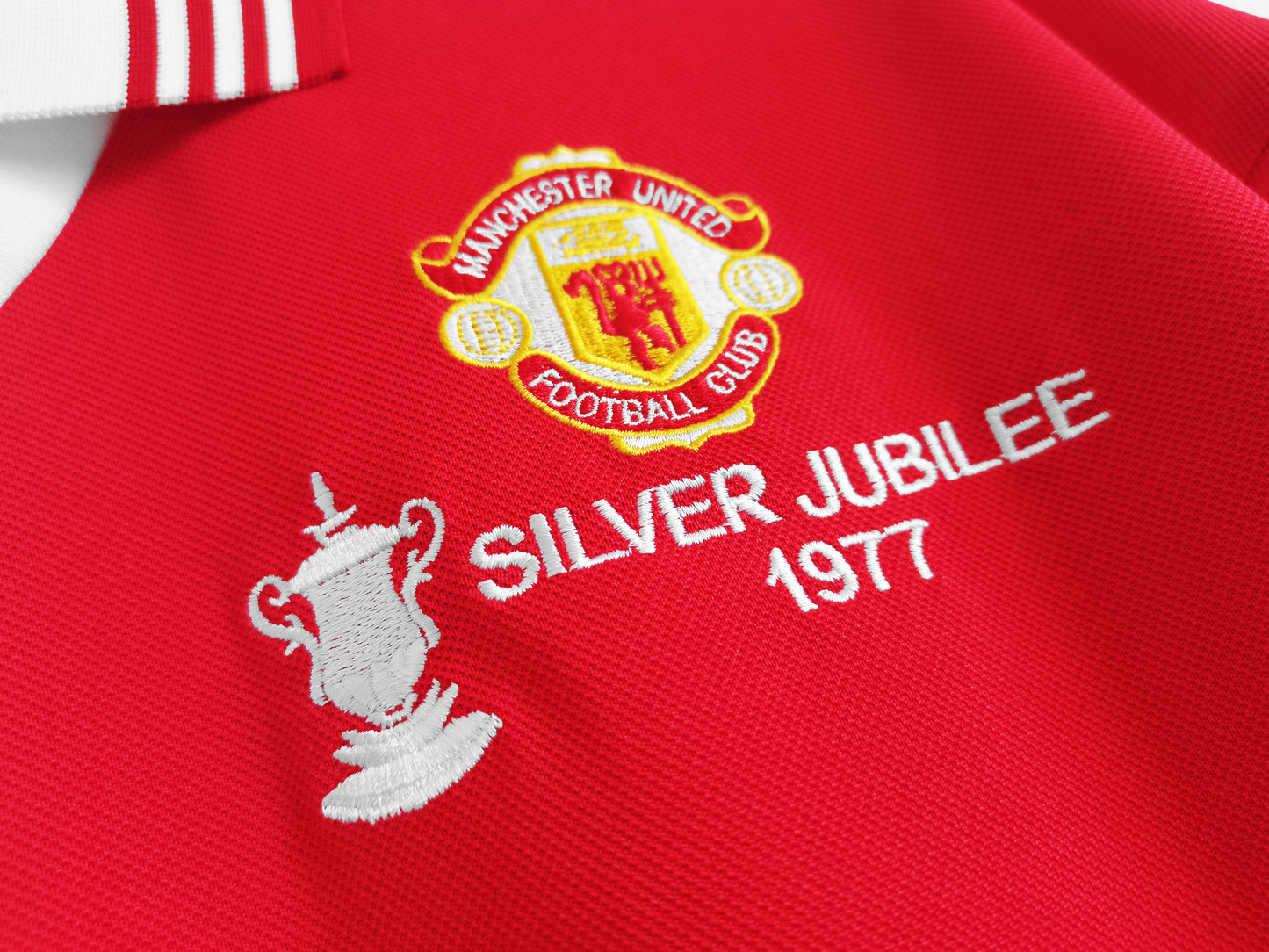 Camisola Retro Manchester United 1977